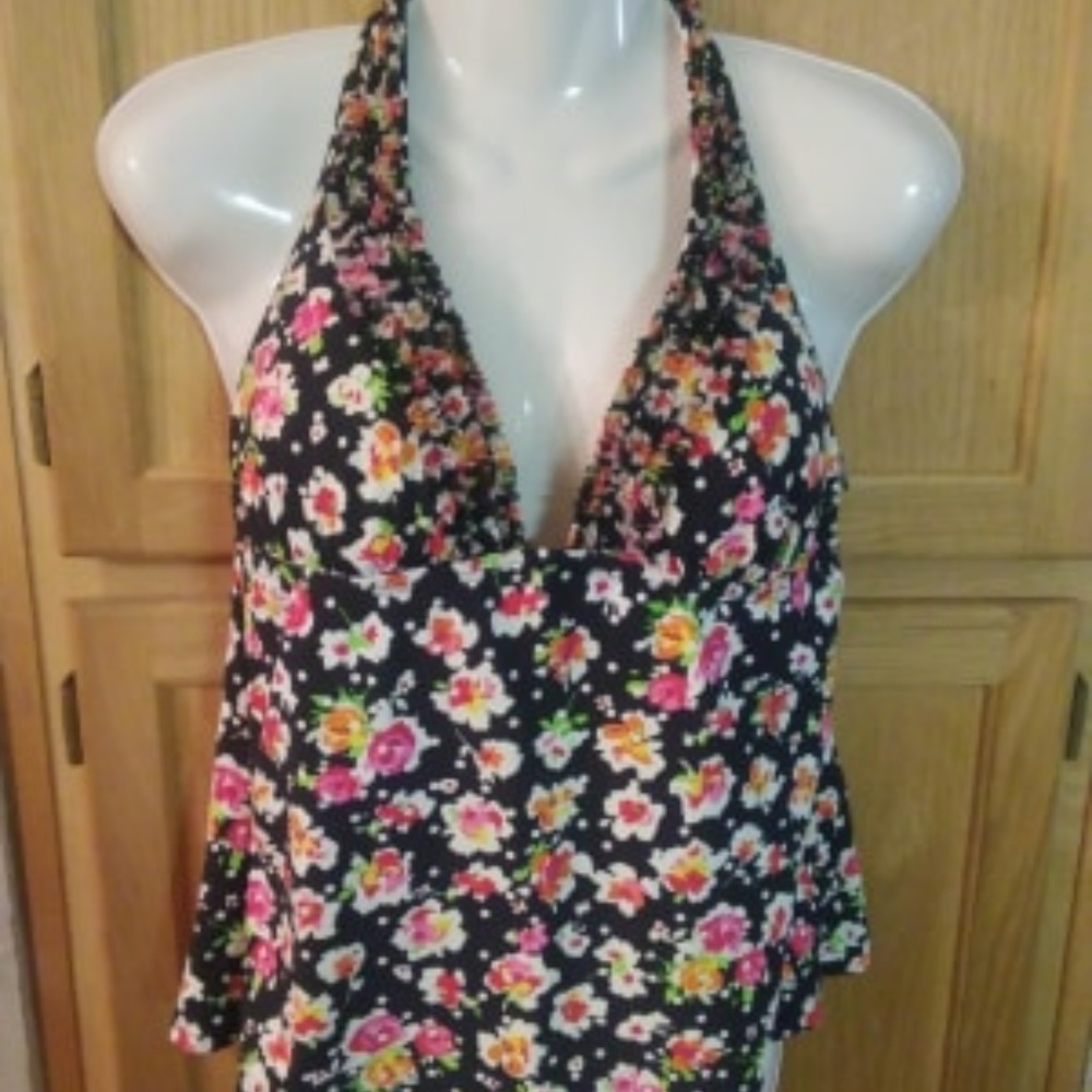 Kenneth Cole Reaction Swim Suit Top